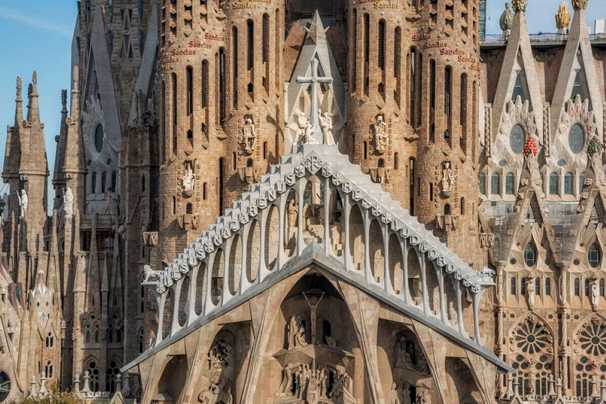 sagrada familia fachada pasion barcelona