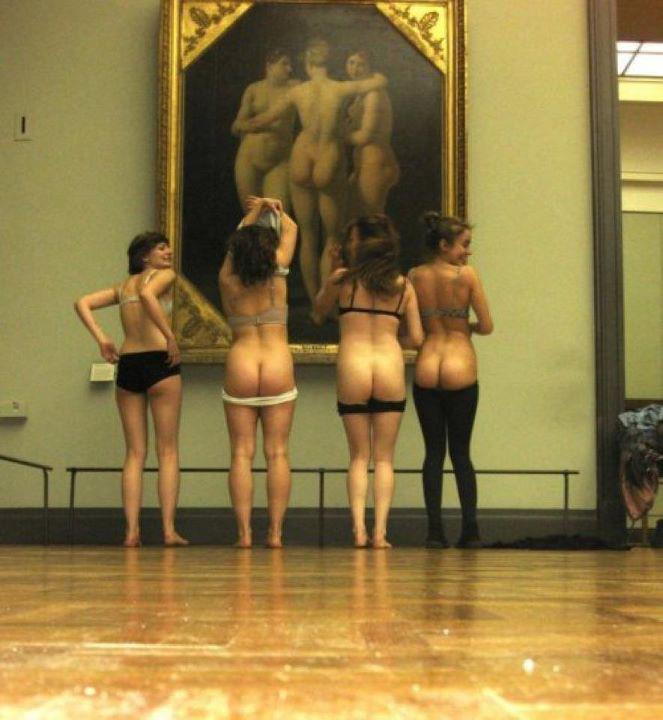 01The Seven Graces
