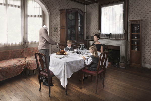 THE ORDINARY LIFE OF AN INVISIBLE MAN 10