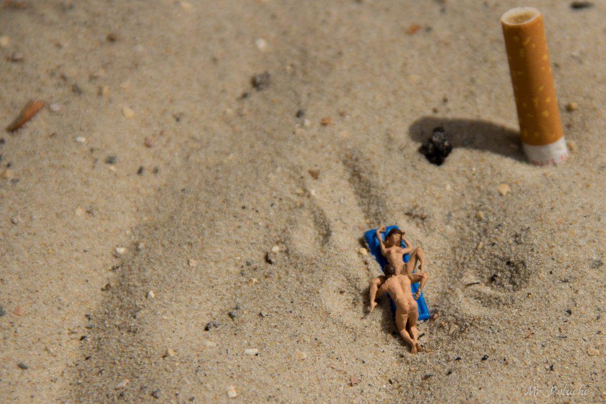 Mr. Peluche escena de sexo en miniatura