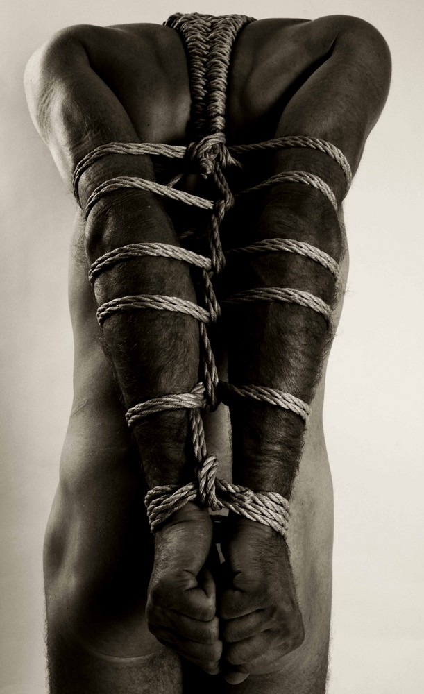 Fotografías bondage de Tom Ray