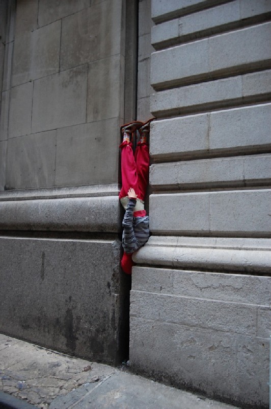 Willi Dorner, Bodies in Urban Spaces