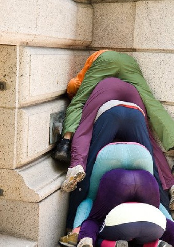 Willi Dorner, Bodies in Urban Spaces
