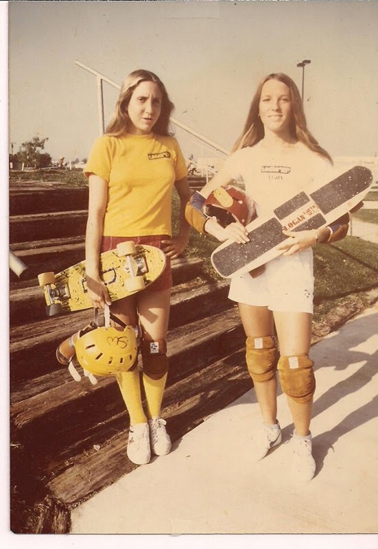 Chica skater de los años 70