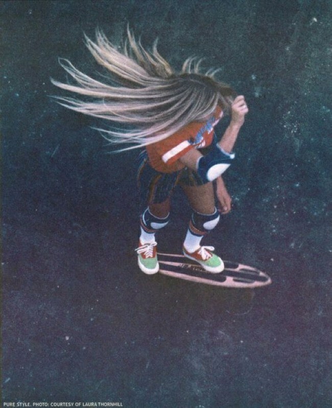 Chica skater de los años 70