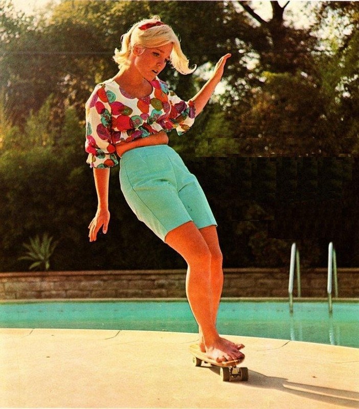 Chica skater de los años 70