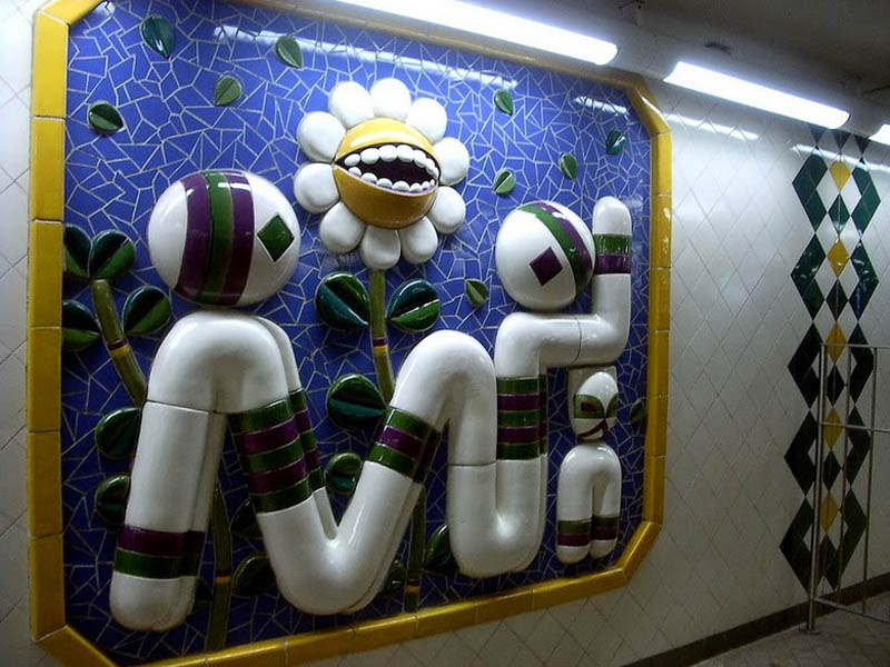Pintura en el metro de Estocolmo