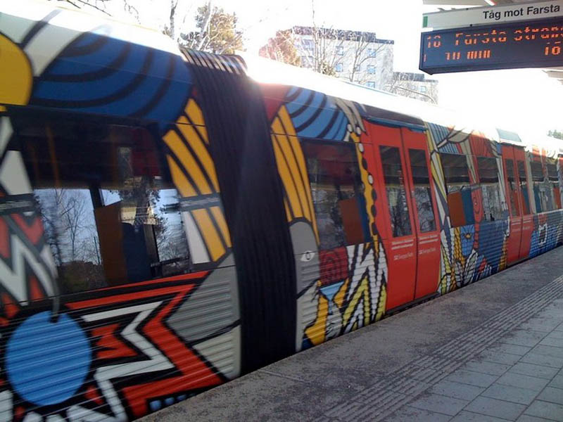 Pintura en un tranvía en el metro de Estocolmo