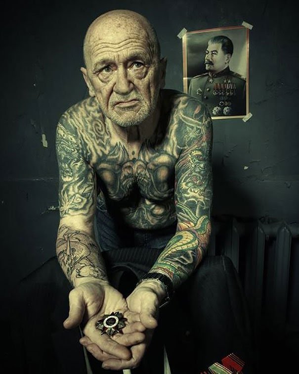 Tattoo tatuaje old people elder Cultura Inquieta8