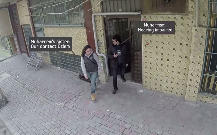town-learns-sign-language-deaf-muharrem-samsung-video-call-center-4