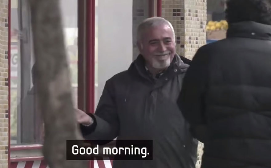town-learns-sign-language-deaf-muharrem-samsung-video-call-center-5