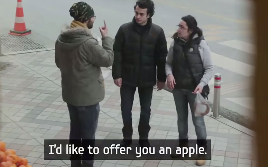 town-learns-sign-language-deaf-muharrem-samsung-video-call-center-8