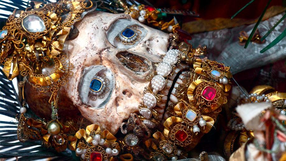 Paul Koudounaris, esqueleto joyas