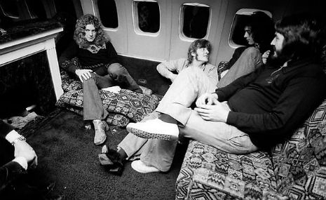 Led Zeppelin private jet2