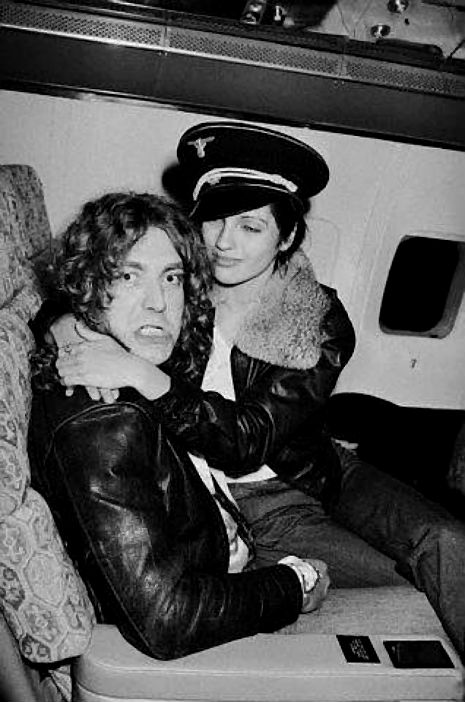 Led Zeppelin private jet3