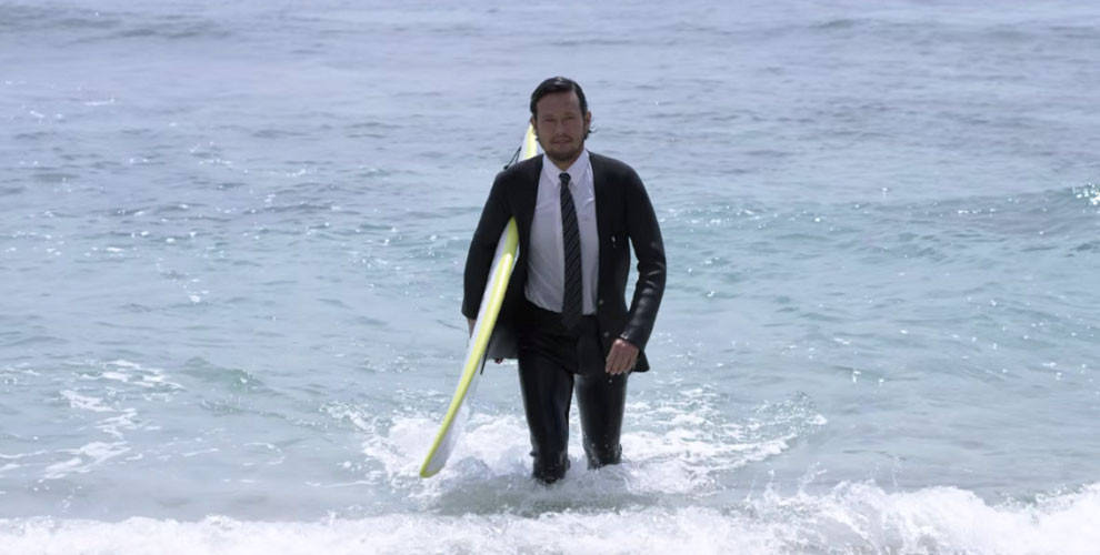 surfing traje