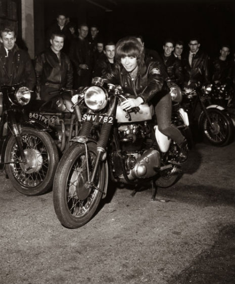 Motorcycles girls motos mujeres14