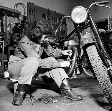 Motorcycles girls motos mujeres15