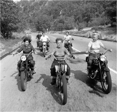 Motorcycles girls motos mujeres8
