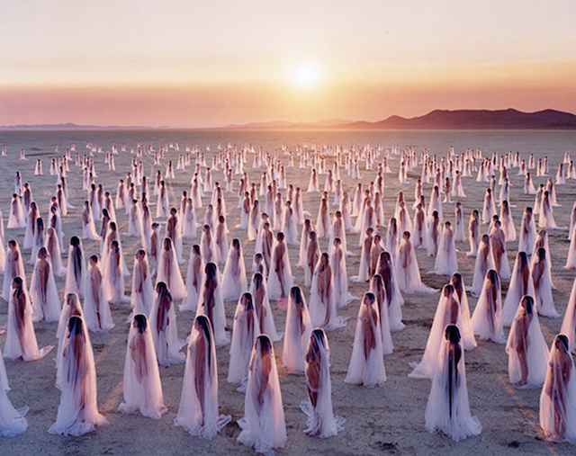 Fotografía de Spencer Tunick en una de sus instalaciones.