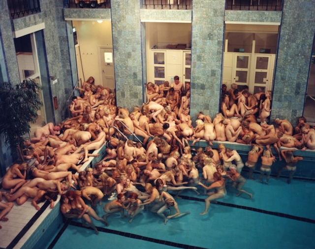 Fotografía de Spencer Tunick en una de sus instalaciones.