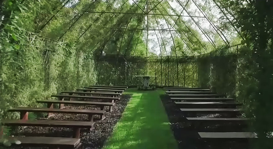 Brian Cox iglesia church4