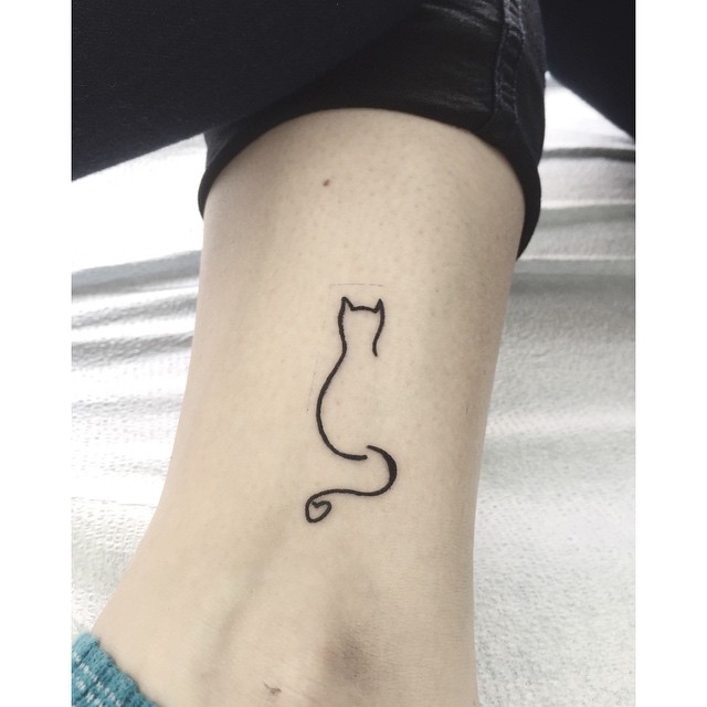 minimalist tattoos tatuaje minimalista2