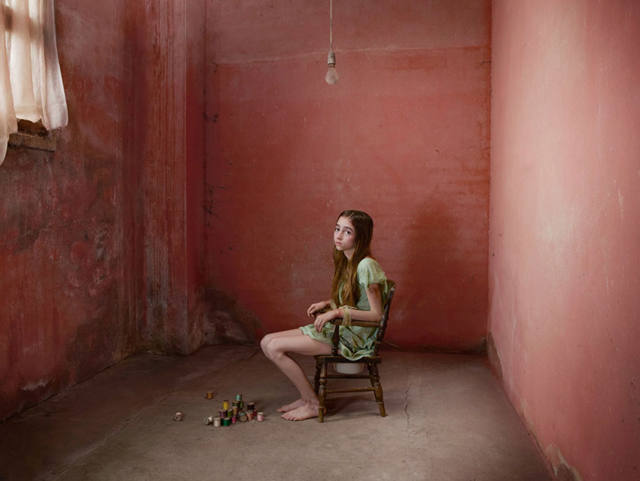 Feral Children ninos salvajes Julia Fullerton-Batten7