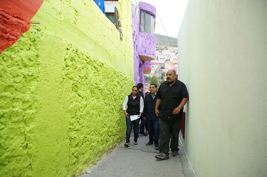 Palmitas Mexico graffiti mural