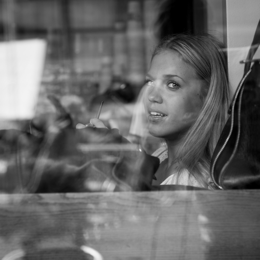 girl.window