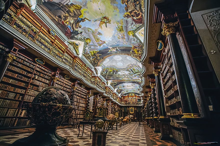 library biblioteca Praga Prague7