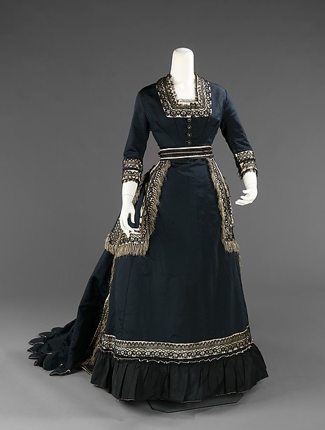 Vestido de luto Mourning Attire