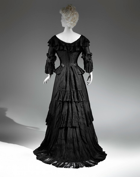 Vestido de luto Mourning Attire