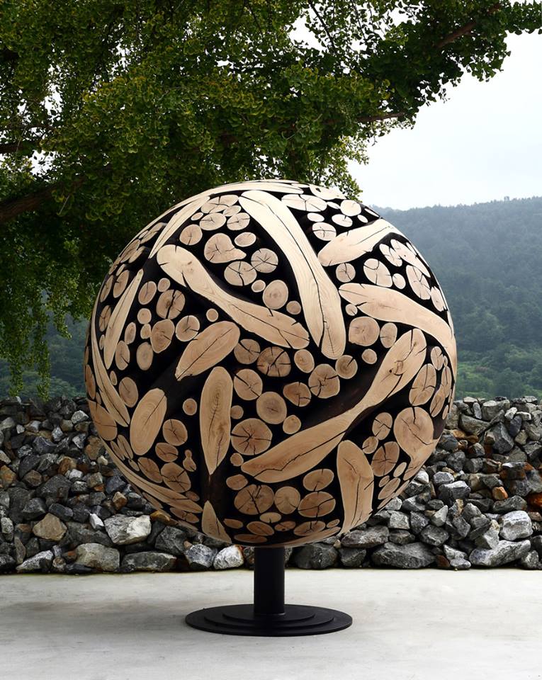Lee Jae-Hyo wood sculpture8