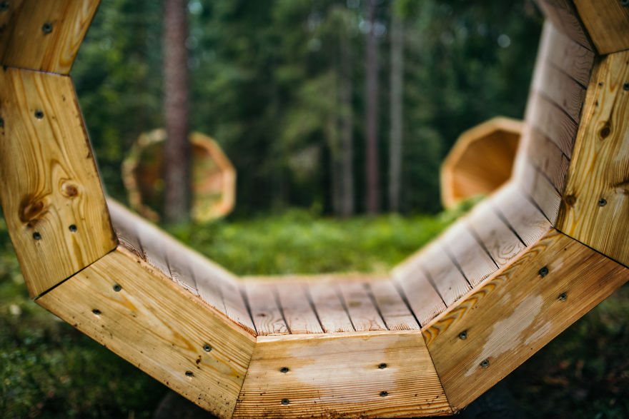 wooden megaphones speakers bosque escuchar altavoces Estonia5