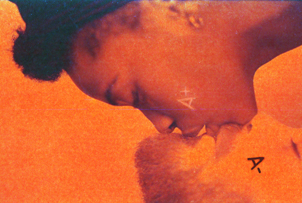 Giulia Bersani kiss blood sangre beso4