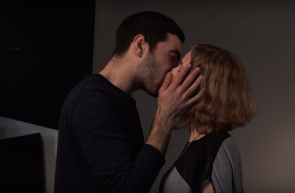 Israeli Jews And Arabs Kissing4