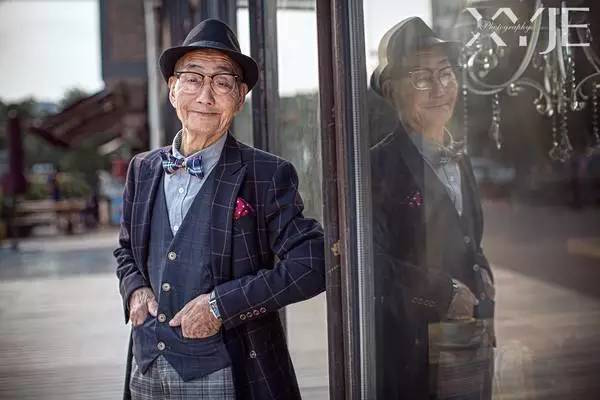 XiaoYeJieXi handsome old model7