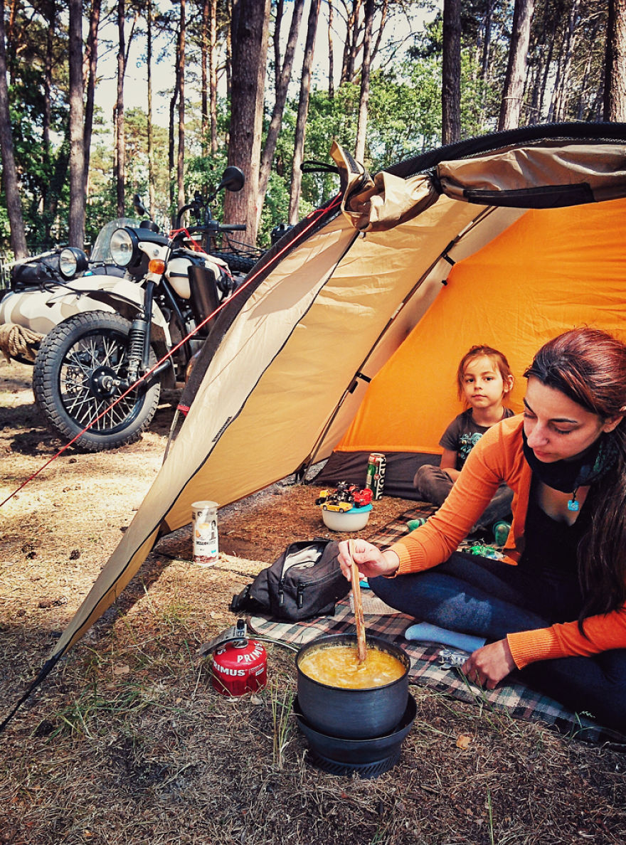 traveling around the world3