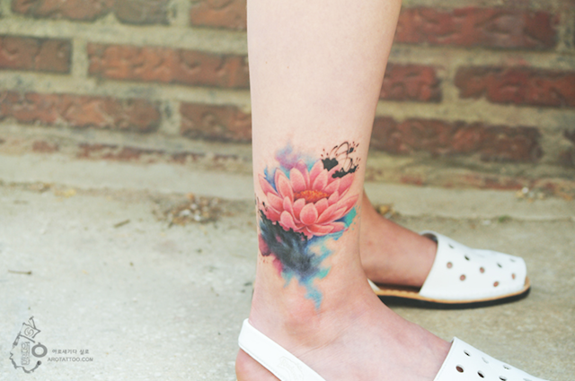 Floral color watercolor Tattoo Aro5