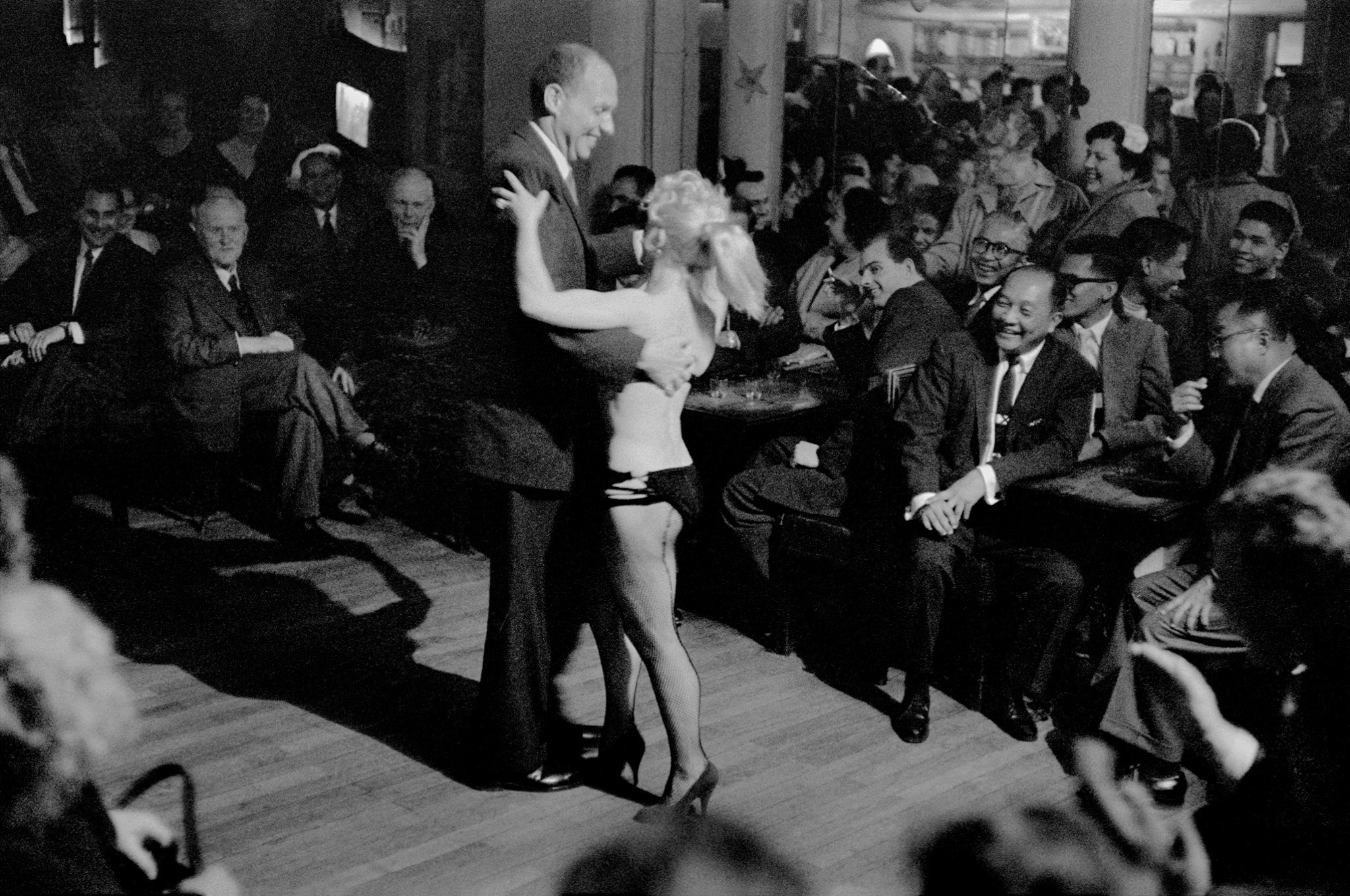 Frank Horvat Le Sphinx Club vintage erotica11