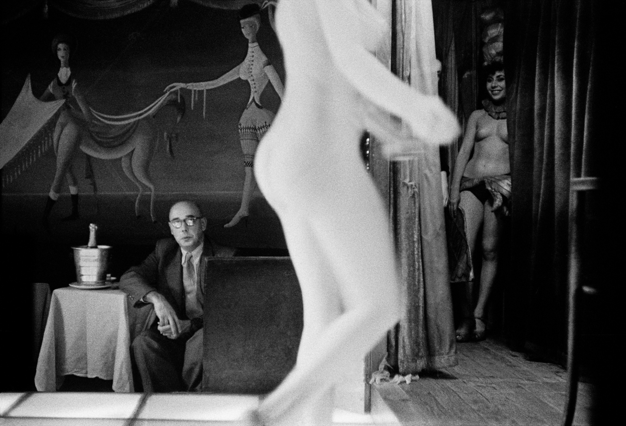 Frank Horvat Le Sphinx Club vintage erotica5