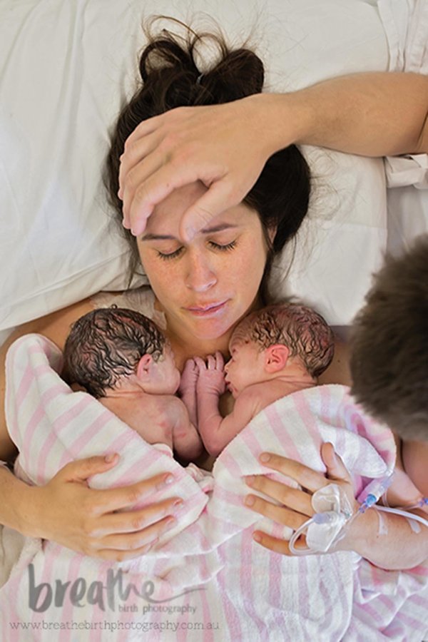 Labor Delivery And Postpartum Photos That Capture The Beauty Of Birth 14