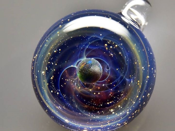 Satoshi Tomizu space glass cosmos planet 3