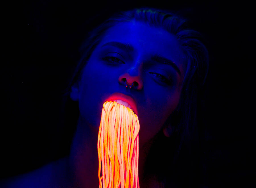 Slava Thisset neon portrait retrato2