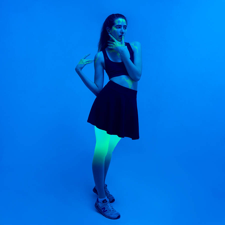 Slava Thisset neon portrait retrato3