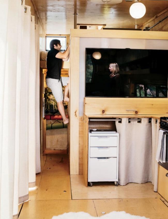 the cheapest nicest DYI house in the world12