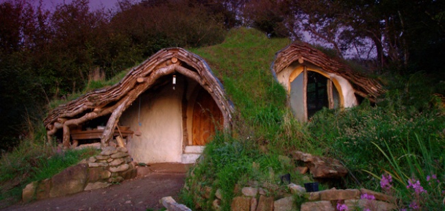 the cheapest nicest DYI house in the world14