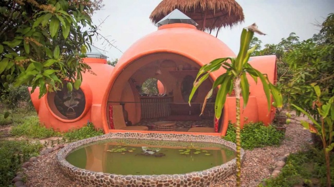 the cheapest nicest DYI house in the world7