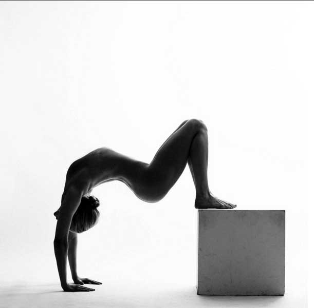 Nude Yoga Girl 9
